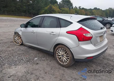 2014 Ford Focus Titanium из США, поврежденный, VIN 1FADP3N23EL402874